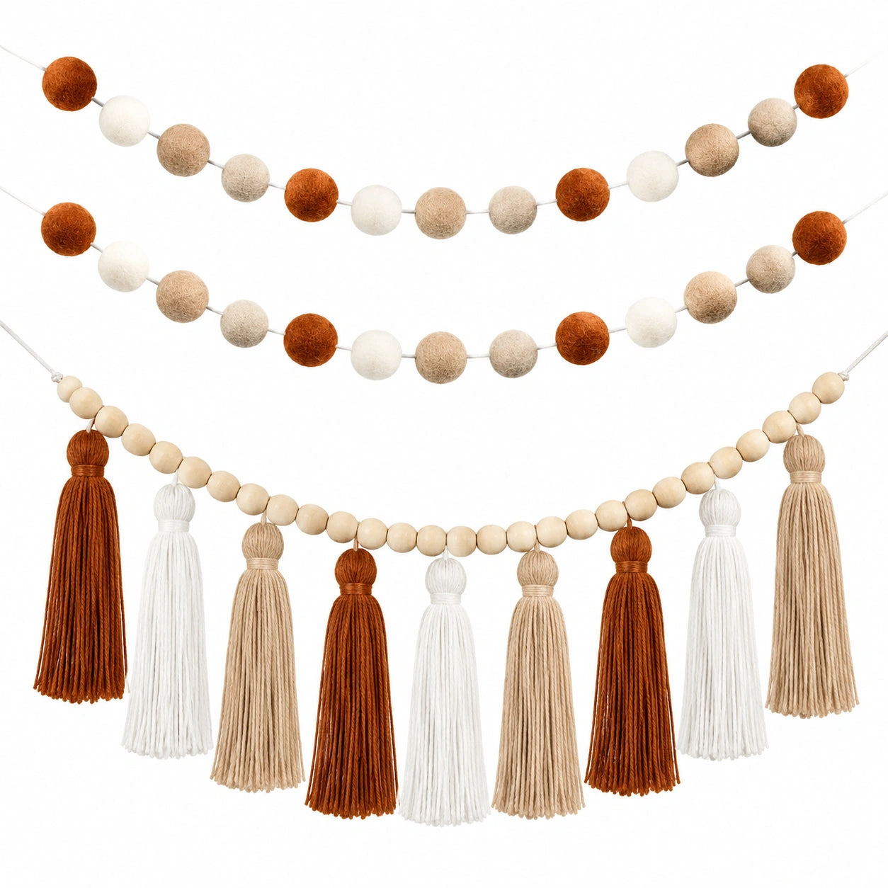 Guirlande décorative avec pompons et boules en laine blanche, beige et marron
